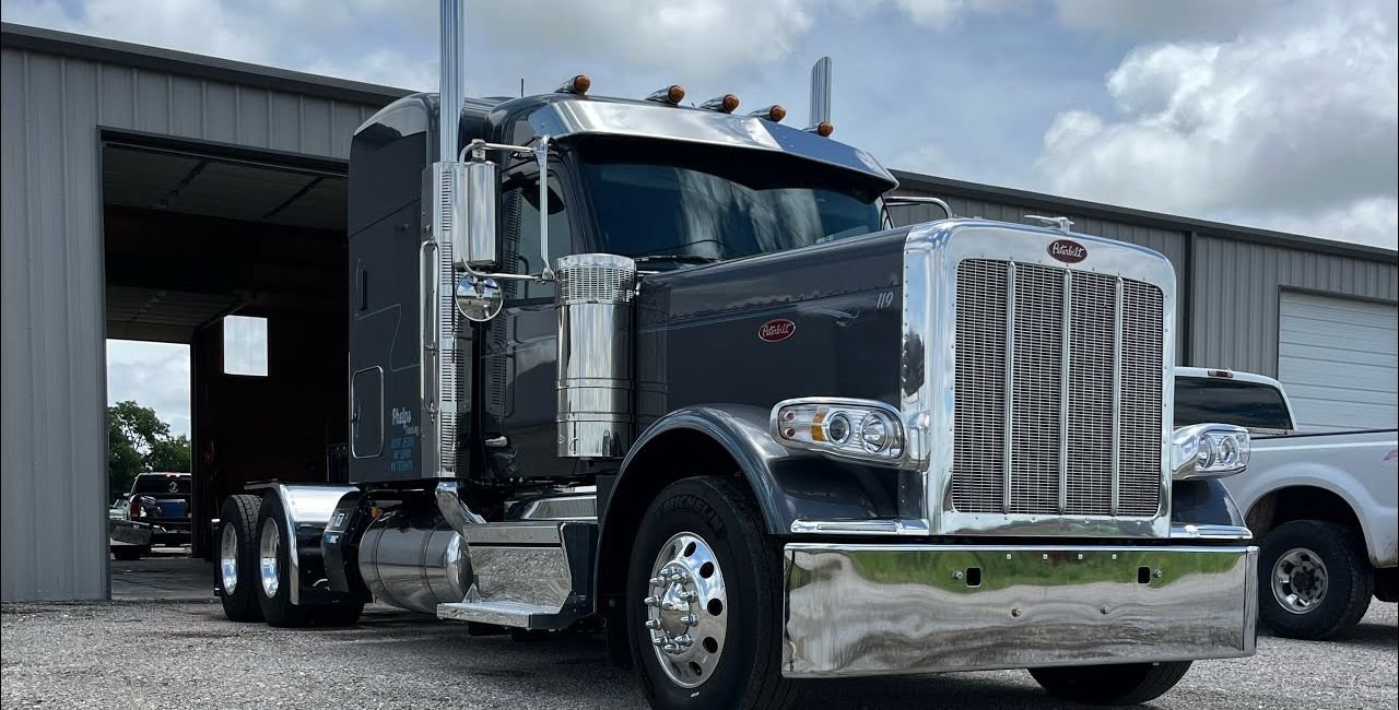 2023 peterbilt 589 dump truck​