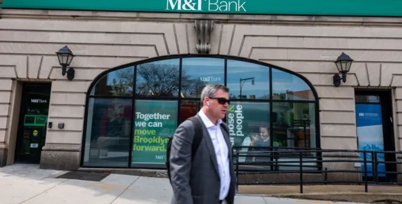 m&t bank job cuts​