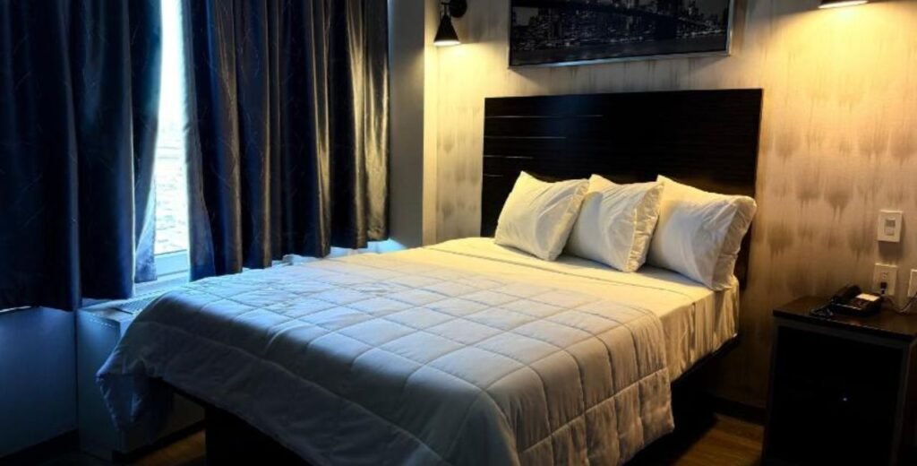 bkway hotel brooklyn​